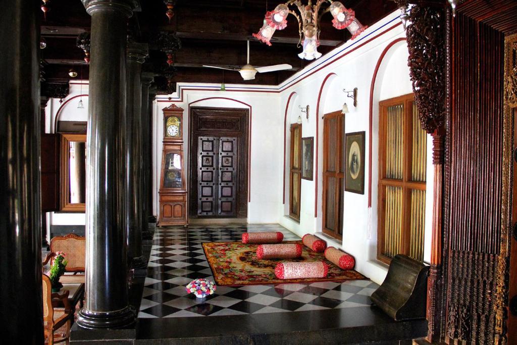 Chidambara Vilas - A Luxury Heritage Resort Kanadukattan Экстерьер фото